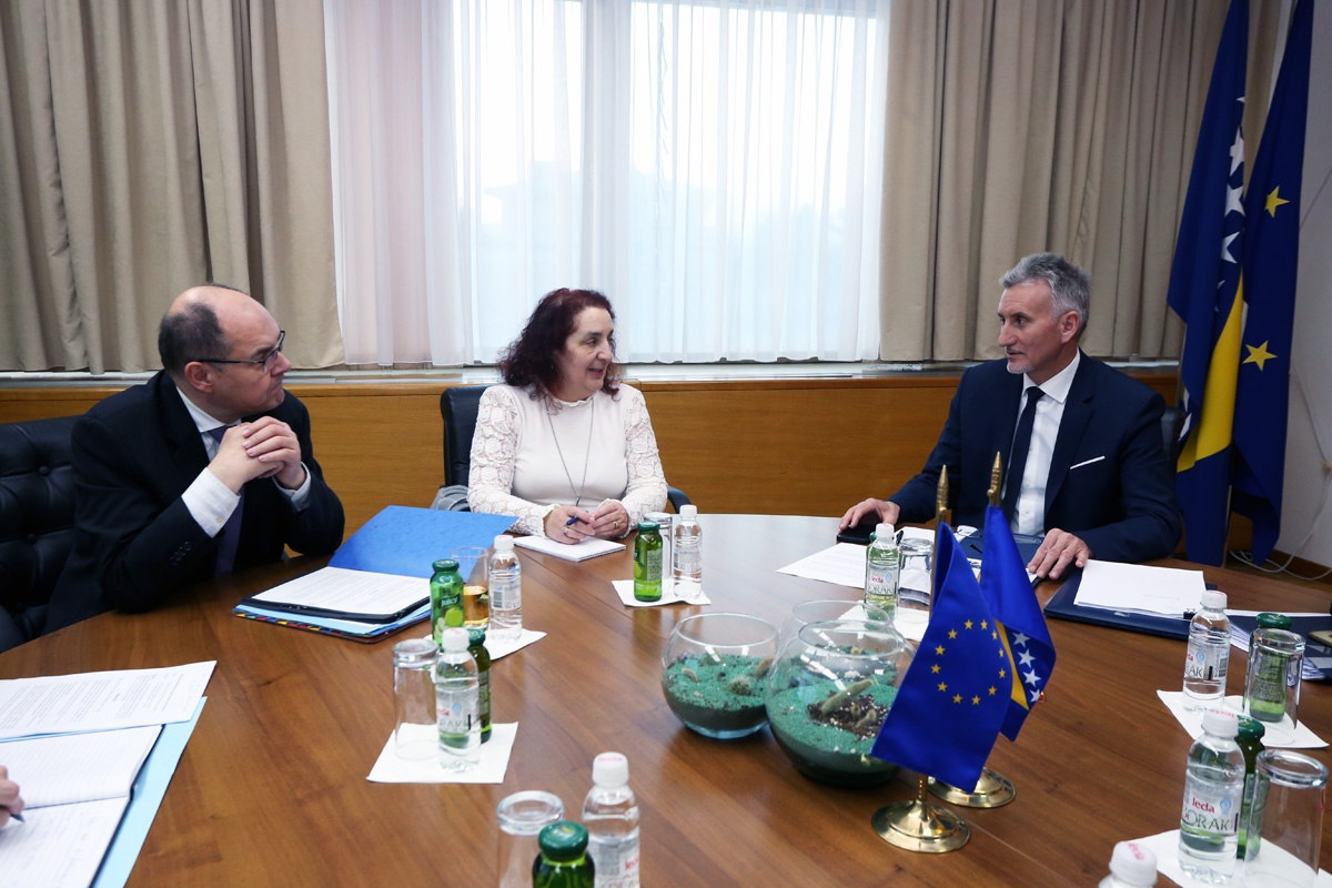 Predsjedatelj Doma naroda PSBiH Kemal Ademović održao sastanak sa visokim predstavnikom međunarodne zajednice u BiH 